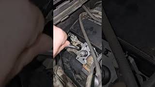 On a scale of 1 to 10, how ducked is cylinder 6? #e46 #mechanic #cars