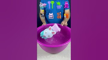 TRY TO GUESS HOW MANY TISSUE PAPER WILL FOAT? #satisfying #experiment #asmr #tissuepaper #shorts