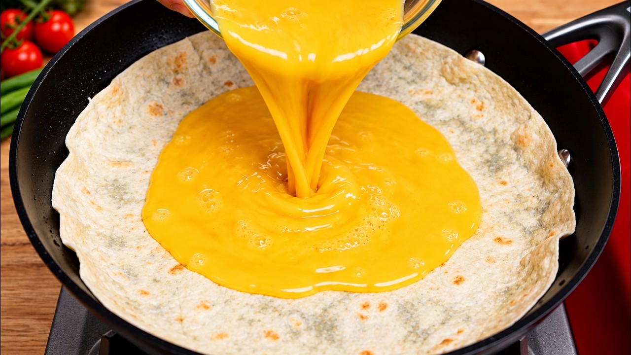 I Pour 3 Eggs on a Tortilla and Make This Delicious Breakfast!