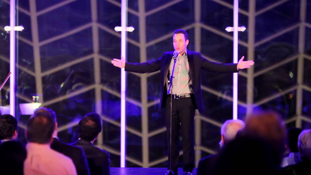 Robin De Jesus bi-lingual performance of Let It Go (Frozen) - Broadway sings for Amigos de Jesus