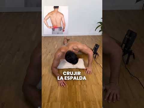Video: 4 formas de agrietarse la parte superior de la espalda