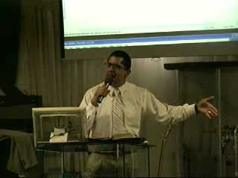 EL SECRETO DE LAS COSAS PEQUENAS churchill yapımı