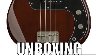 Squier Classic Vibe '70s Precision Bass - Walnut Unboxing