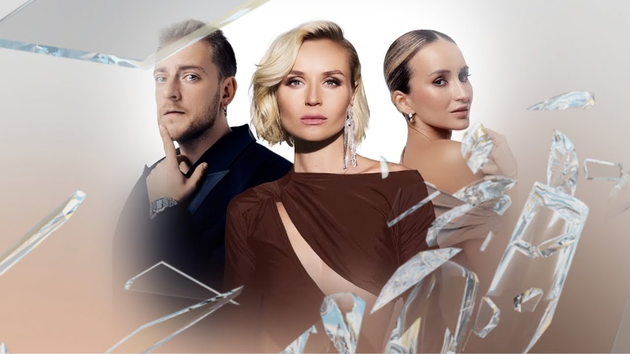 Qizlarning pornografik fotosuratlari miltillaydi