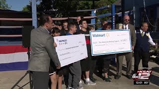 Youth boxing group gets help from Pepsico, Walmart