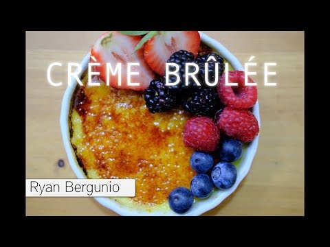 CREME BRULEE WITH BERRIES