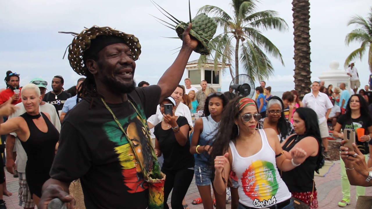 Friday Night Sound Waves presents: Spred the Dub