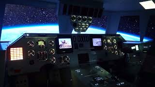Полет космического корабля Буран вокруг земли, из кабины макета корабля установленного на ВДНХ