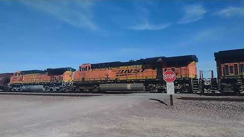 EB BNSF Empty Grain Train In Daggett Ca! #bigbossrailfanner