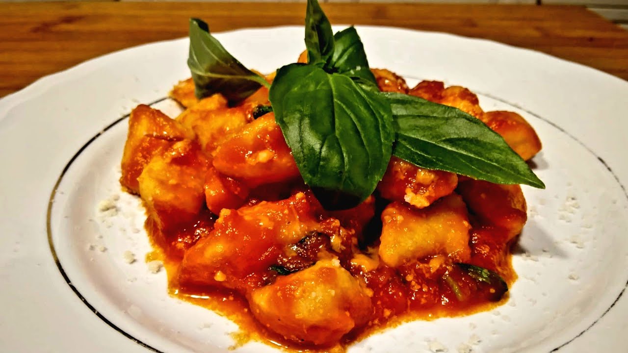 GNOCCHI DI RICOTTA AL POMODORO