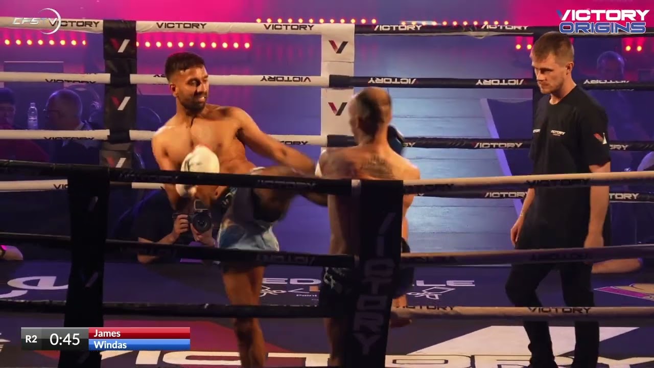 Darren James vs Samuel Windas