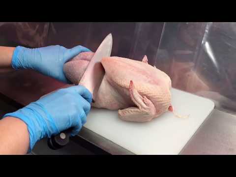 Видео: Как снять шкуру с кролика (с картинками)