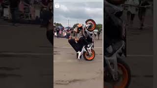 Ricardo Muniz Acabando A Moto No Grau