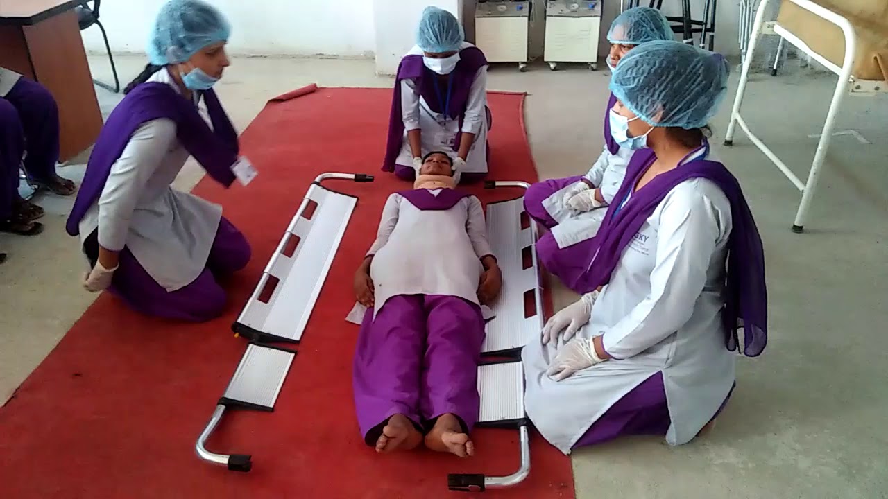 Scoop stretcher shifting.