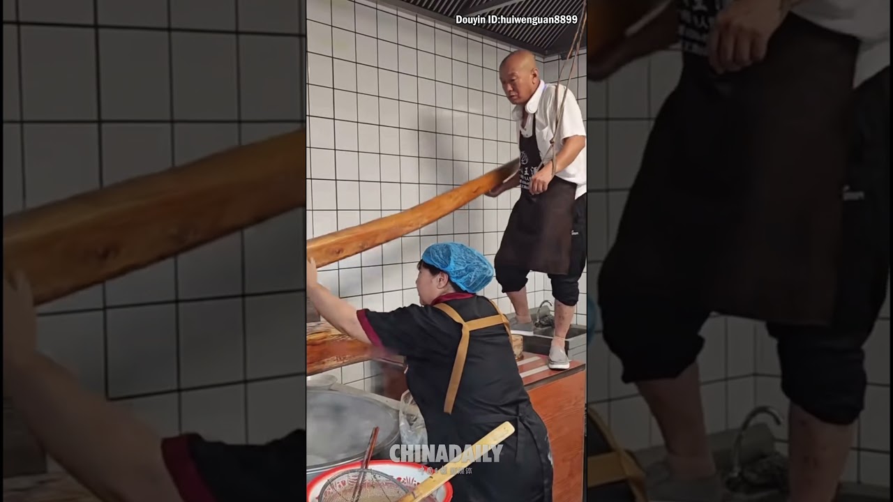 Shanxi helao noodles: Balance, skill and tradition in motion