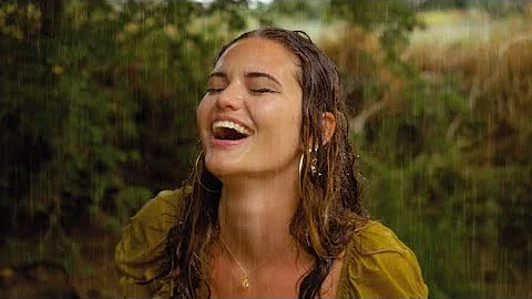 Amber Saqladi - Summer Rain (Official Music Video)