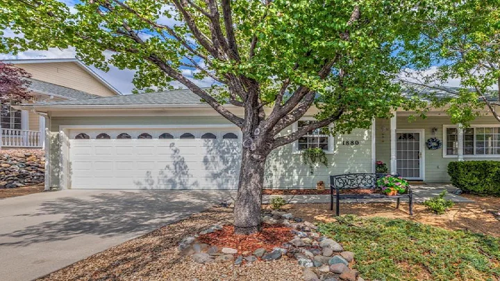 1880 N Mulberry, Prescott Valley, AZ Presented by ...
