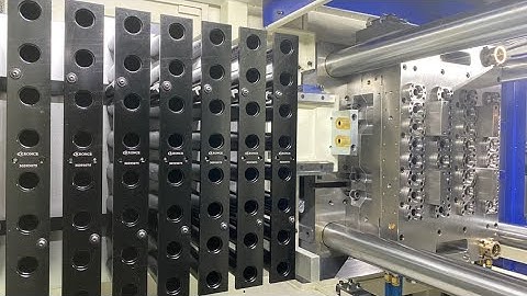 Kronce PET preform system, 32-C 15.5g 12.9seconds, 8930pcs/hr, Robot takeout