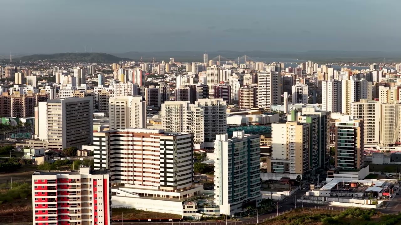Aracaju Cinematográfica: Pôr do Sol no Rio Poxim | Drone 4K |