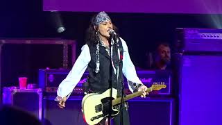 Hollywood Vampires JOE PERRY You Can&#39;t Put Your Arms Around A Memory BETHEL NY Live 2023 JOHNNY DEPP