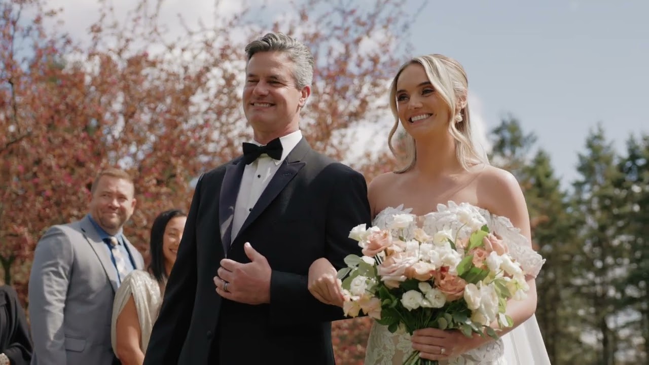 A Black Tie Estate Wedding at Greencrest Manor | Alexis & Andrew