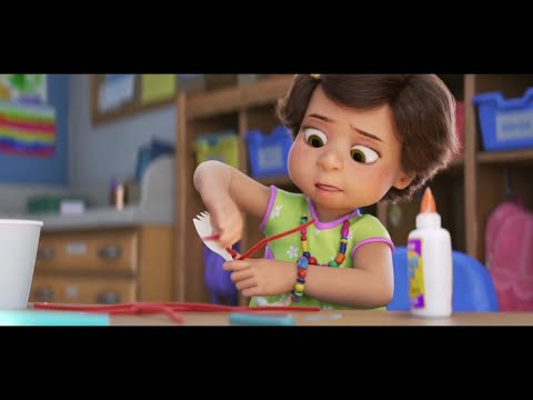 How Bonnie makes Forky | Toy Story 4