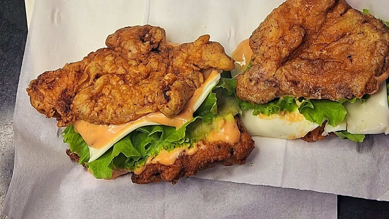 KFC STYLE CHICKEN DOUBLE DOWN BURGER. | 