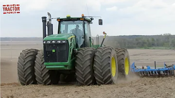 Kolik koní má traktor John Deere 9330?