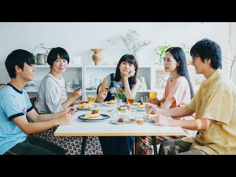 西田尚美、風変わりな家族とひと夏の青春ストーリー／映画『青葉家のテーブル』予告編