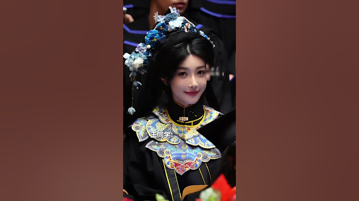 这就是文化自信！女生在加拿大毕业典礼上身着汉服，头戴簪花学士帽，向外国同学介绍：这是来自中国的美丽！  #毕业典礼 #汉服 #簪花 #文化 #shorts