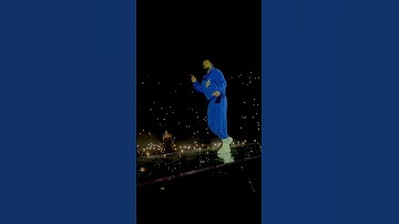 Thumbnail of Drake's Sydney show looked crazy🔥