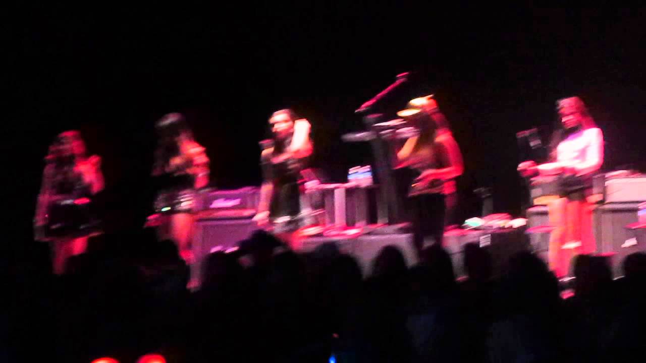 Fifth Harmony Red (Taylor Swift Cover) Wild Adventures 5/3/13 YouTube