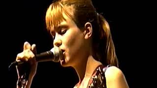 JuLiaNa HaTfieLd 3 - LiVe! - AuG 04 1993 PeNNs LaNdiNG PA!! ( bLake babies )