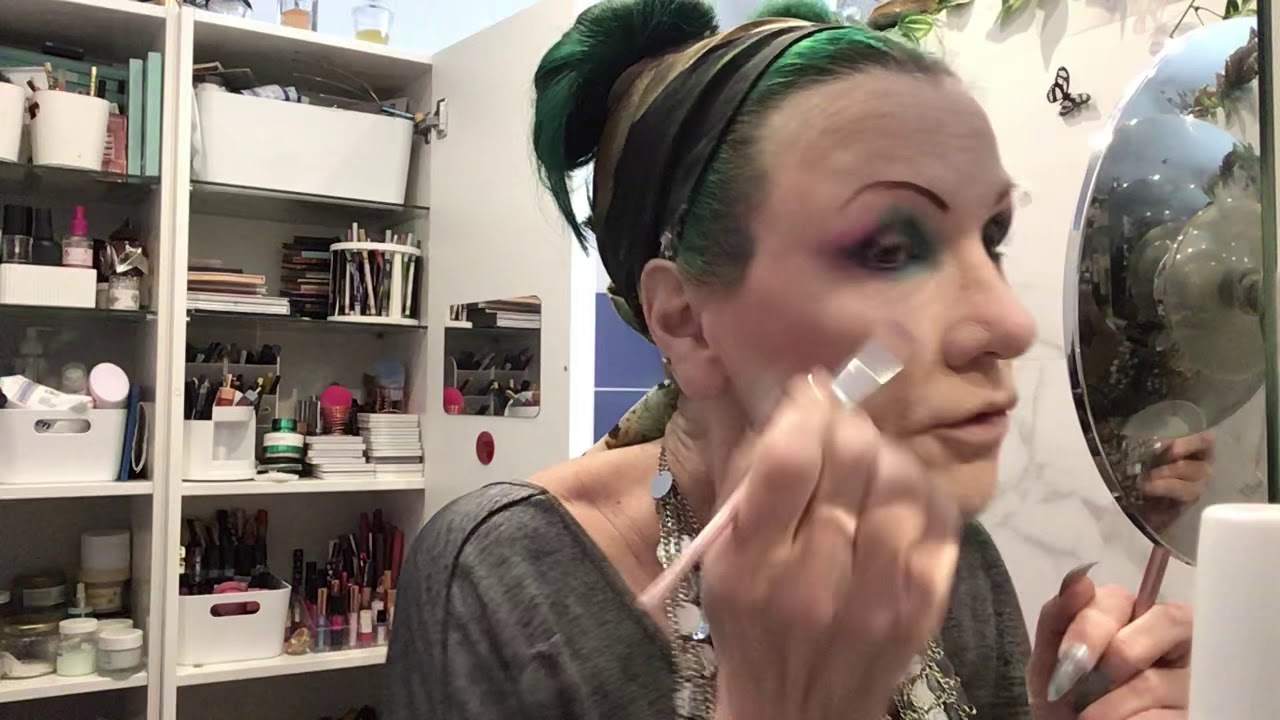 Maquillage années 80