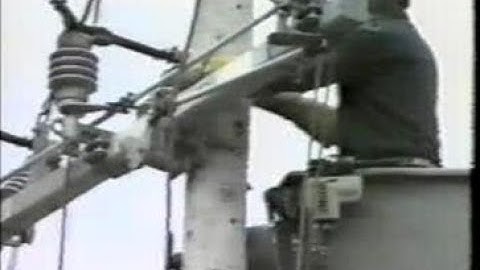 CHANCE®: D7 Switch Installation with Reciprocating Operating Handle - Hubbell Power Systems