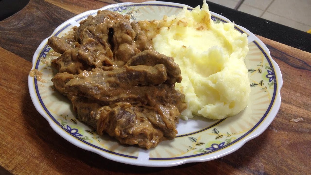 איך להכין ביף סטרוגנוף - קל, קרמי וביתי