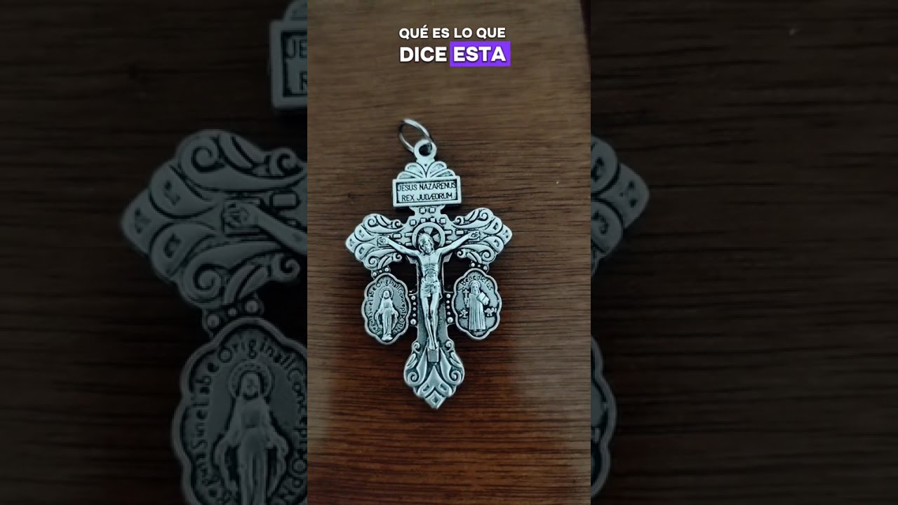 Diferencia entre la Cruz del Perdón (llama 🔥) y Crucifijo del Perdón ( Papa san Pío X)