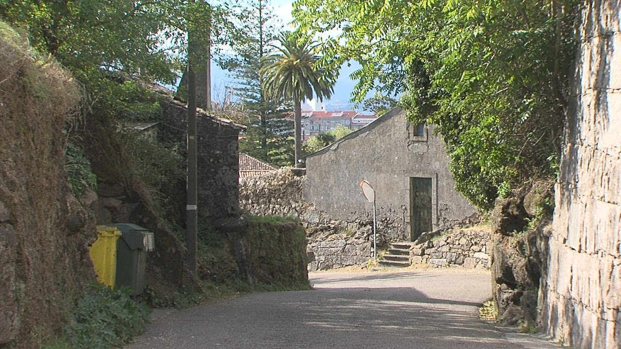 A perigosa curva da Golpelleira, en Vilagarcía, pasará á historia nos vindeiros meses