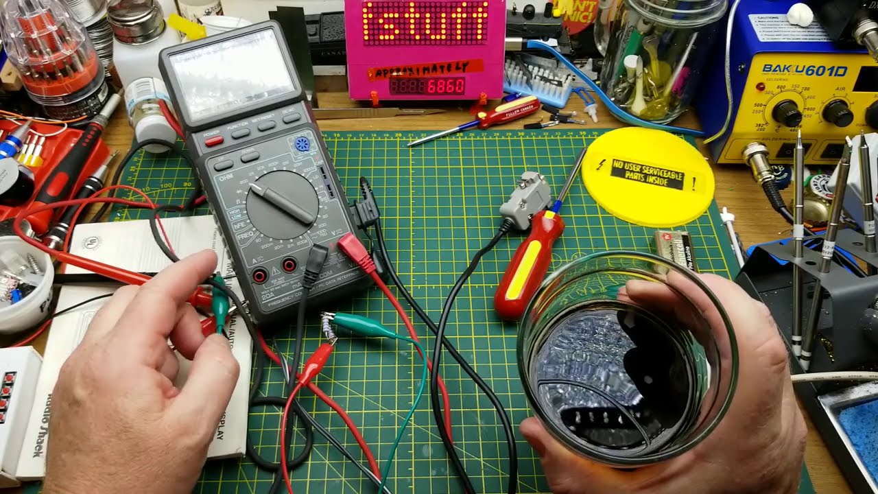 Checking out an old Radio Shack multimeter - with a special ability - YouTube