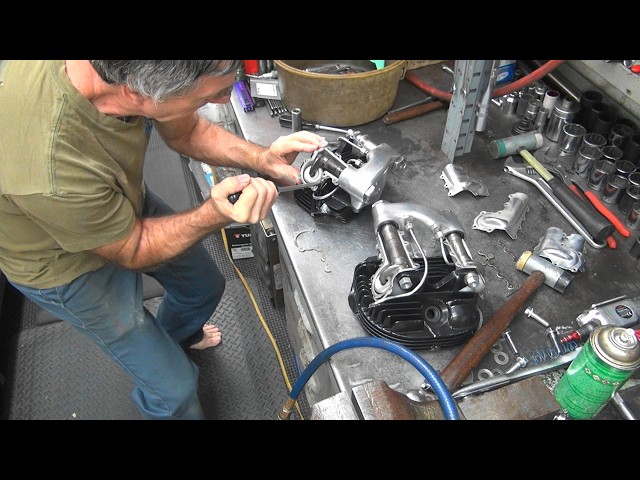143 1947 knucklehead head & rocker arm rebuild 74ci motor m74B