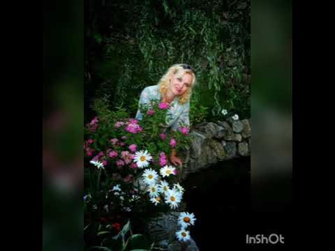 в самой глубине белый фитилек