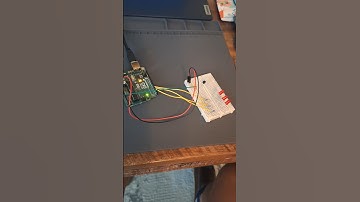 Arduino temperature sensor with LED