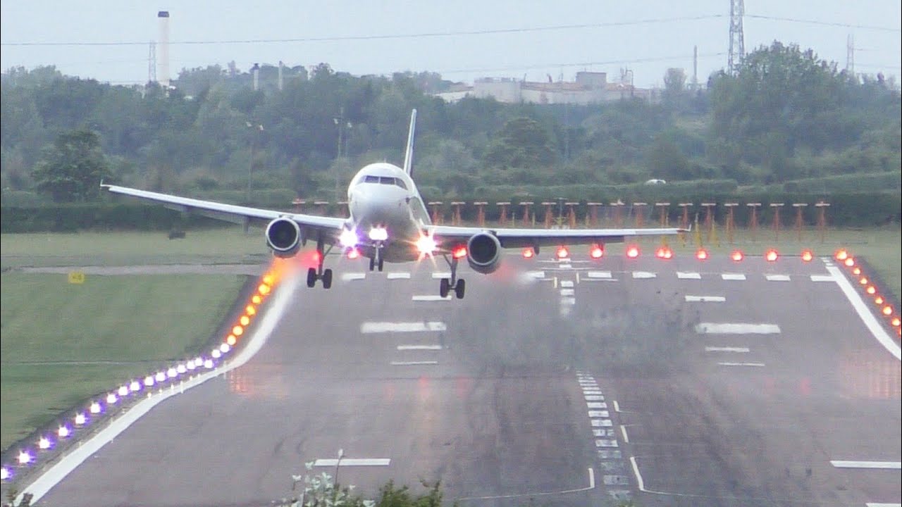 CRAZY Eurowings A319 2x GO-AROUNDS Storm Floris at Newcastle Airport