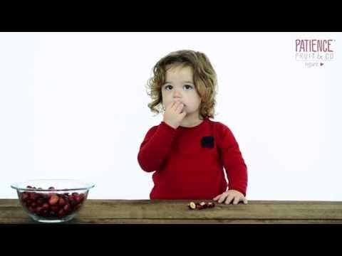 Video: How To Give Cranberries To Children