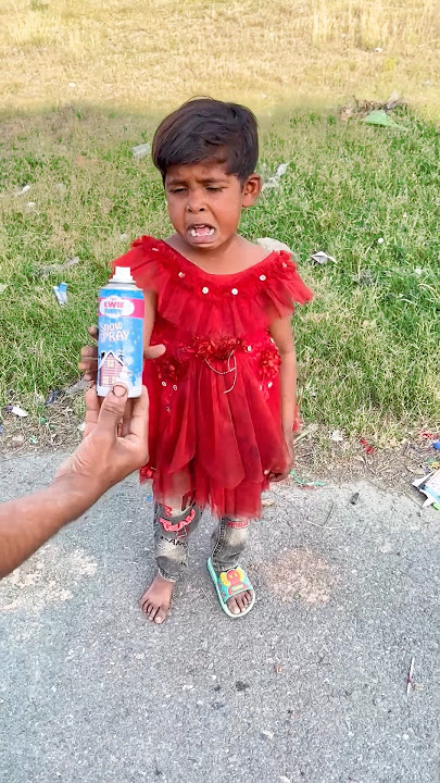 why she is crying 😂😭