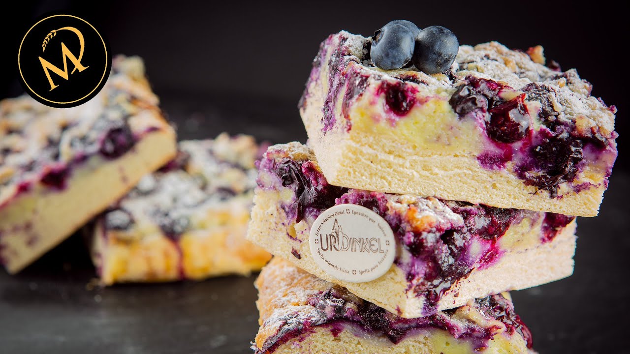 Saftiger UrDinkel Blaubeer Blechkuchen