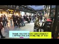Mesmerising shoppers with original boogie woogie music applause at the end