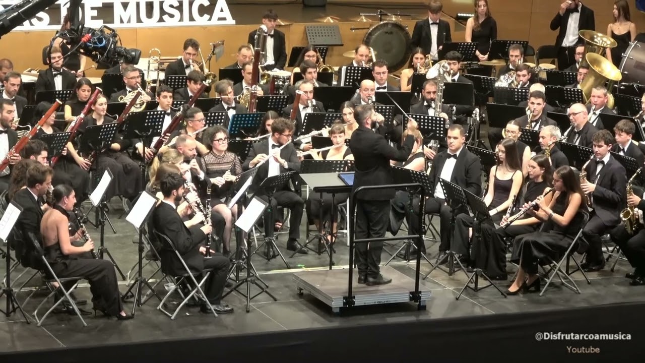 2025. 19 Oct. Urban Light. Banda Artística de Merza (Pontevedra)