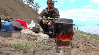 ГОТОВЛЮ УХУ ПОКА ПАРНИ НАТАСКИВАЮТ РЫБУ \ РЫБАЛКА 2019 ГОТОВЛЮ УХУ ПОКА ПАРНИ НАТАСКИВАЮТ РЫБУ \ РЫБАЛКА 2019