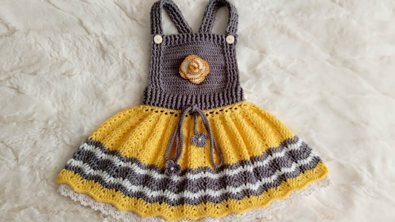 SAÍA JARDINEIRA  INFANTIL Em CROCHÊ de 2 a 3 ano .